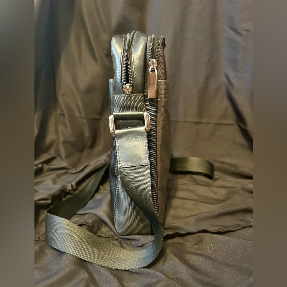 VÉLEZ GENUINE LEATHER BAG - Picture 6 of 11